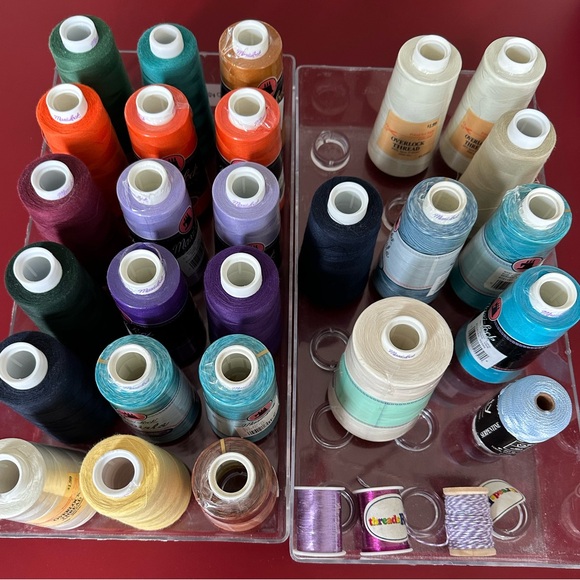 Bundle of Thread & Fat Quarters and much more- mostly all new - Picture 14 of 16